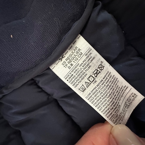 GAP Kids Puffer Vest - Navy Blue With Silver Stars - Size XS - Picture 7 of 7